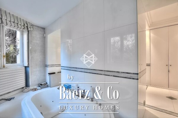 photo 15 CANNES CALIFORNIE - Stunning Villa-Apartment to renovate!