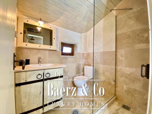 photo 2 Waterfront Beautiful Stone House