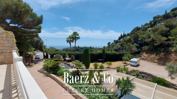 photo 4 Beautiful villa with sea view in Villefranche-sur-Mer