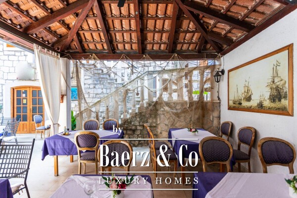 photo 24 The island of Brač, a stone house with a restaurant in a prime location