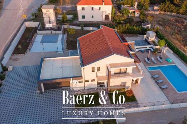 photo 7 Šibenik, luxury villa with swimming pool and basketball court