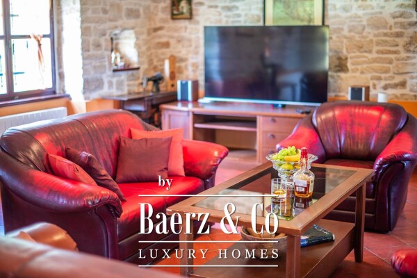 photo 19 Žminj, a luxurious stone villa in the center of Istria