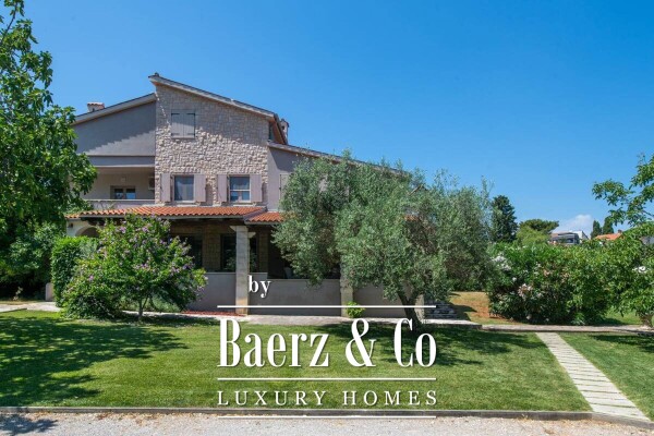 photo 3 Ližnjan: Villa with pool on a large property