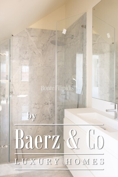 photo 17 Beautiful luxury home in Estrela