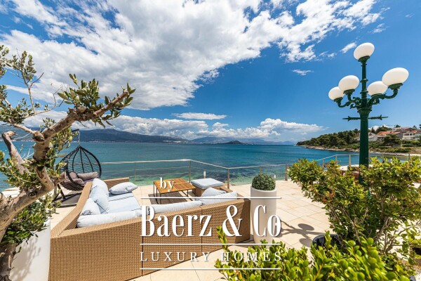 photo 2 The island of Čiovo - a beautiful villa directly on the beach