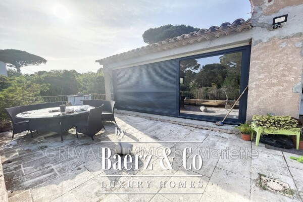 photo 5 Grimaud, France