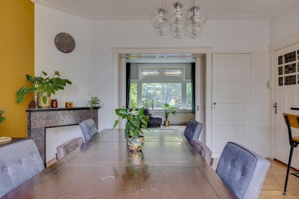 photo 18 Dr. P.J.H. Cuypersplein 45