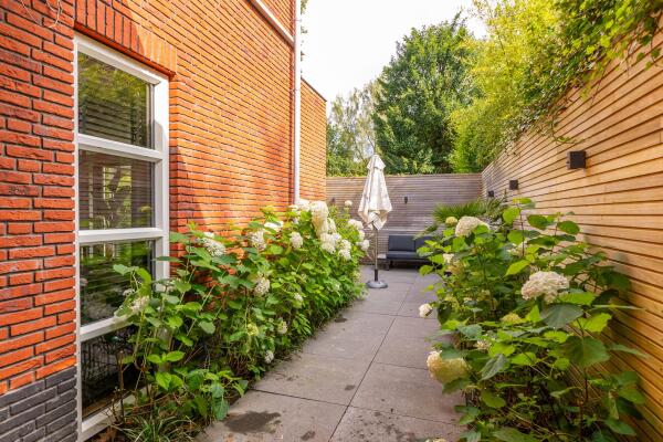 photo 10 Burgemeester Bootlaan 2