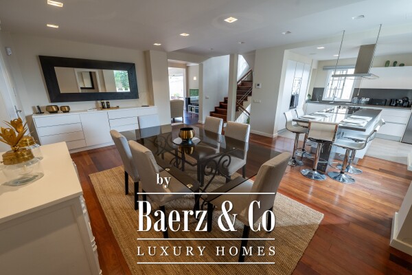 photo 13 Luxurious villa in central area Tenerife south