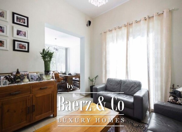 photo 7 Exclusive 5-Bedroom Villa for Sale in Victory Heights, Dubai