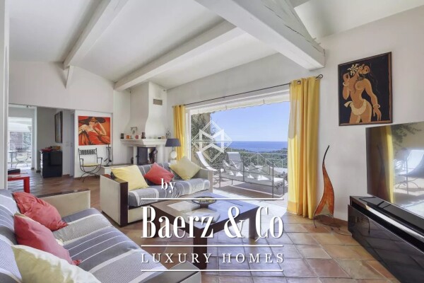 photo 6 Villa with beautiful sea view quiet area