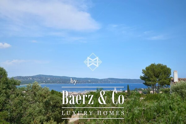 photo 2 Architect-designed Villa in Cavalaire-sur-Mer