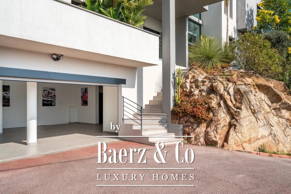 photo 16 Contemporary Elegance at the Gates of Cannes: Sea View & High-End Amenities