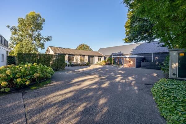 photo 15 Provincialeweg Oost 64