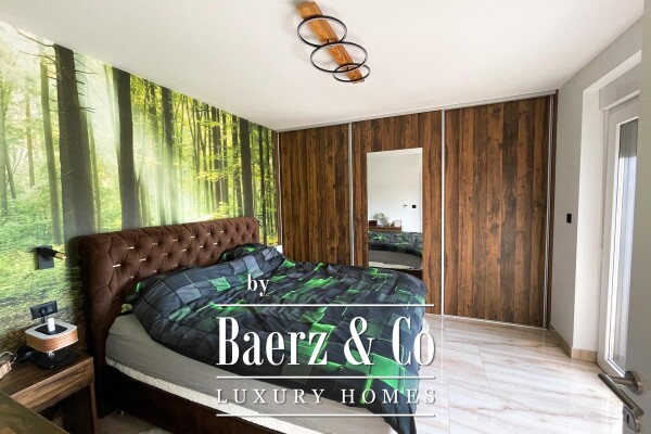 photo 5 Donji Miholjac, City Center – residential-Commercial House with Three Apartments and a Commercial Sp