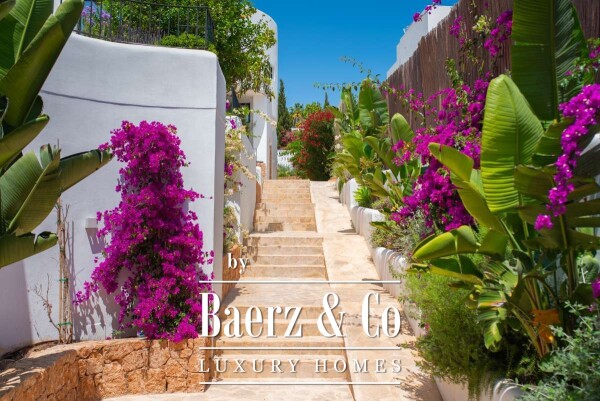 photo 4 Beautiful luxury home in Cap Martinet, Cap Martinet