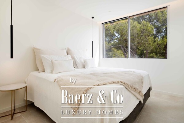 photo 20 Modern Penthouse with sea views and rooftop Pool