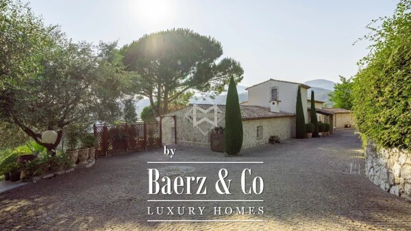 photo 18 Charming Provençal villa with pool and tennis court