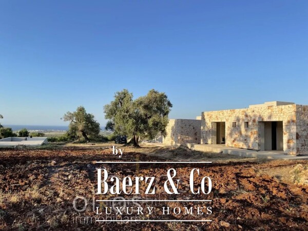 photo 1 Carovigno, Brindisi