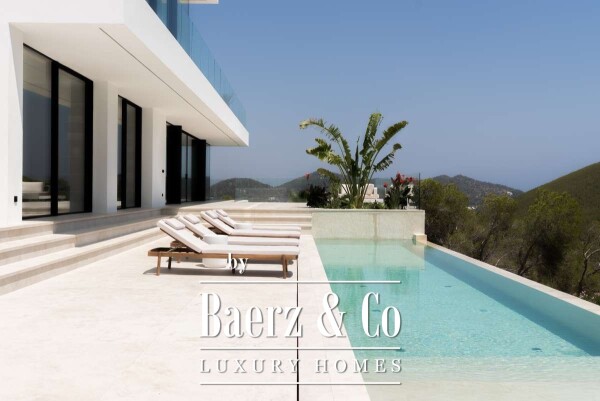 photo 30 Beautiful luxury home in Roca Llisa, Roca Llisa