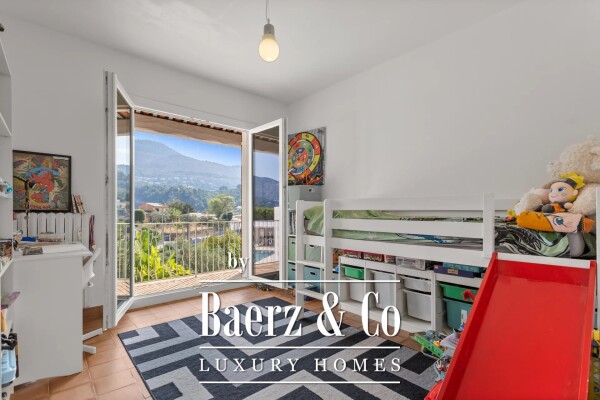 photo 10 ONLY 7 MINUTES FROM NICE LINGOSTIÈRE – BEAUTIFUL FAMILY VILLA WITH POOL