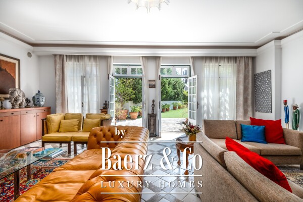 photo 7 5 bedroom villa with swimming pool in the historic area of Parede