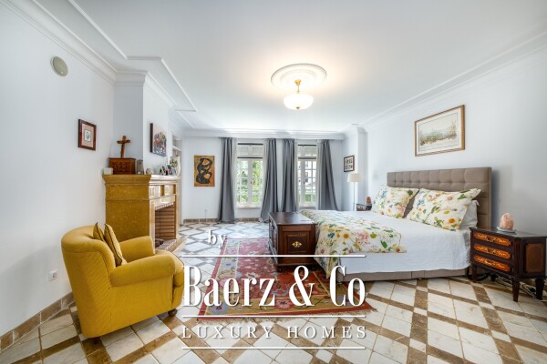 photo 18 5 bedroom villa with swimming pool in the historic area of Parede