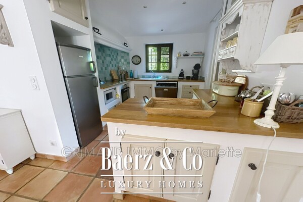 photo 6 beautiful house with breathtaking panoramic views,within wal