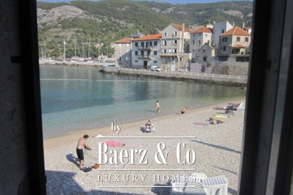 photo 1 Vis, Komiža, traditional stone house on the beach