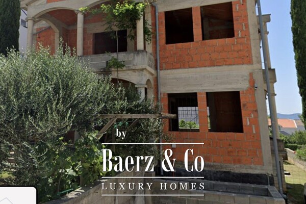 photo 2 Zadar, Diklo – House in Roh-Bau Phase with 6 Residential Units and Open Sea View