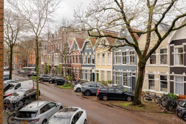 photo 20 Van Breestraat 45