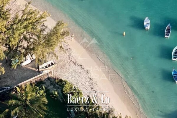 photo 7 Exceptional 3-Bedroom Penthouse in Pointe aux Canonniers