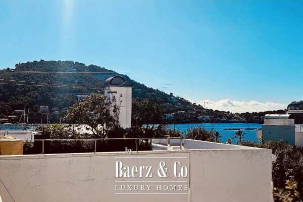 photo 17 Penthouse with spacious terraces overlooking the Sailing Club de Vela