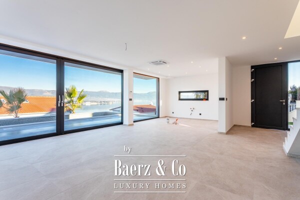 photo 6 Čiovo, Mastrinka - newly built villa with pool and open sea view