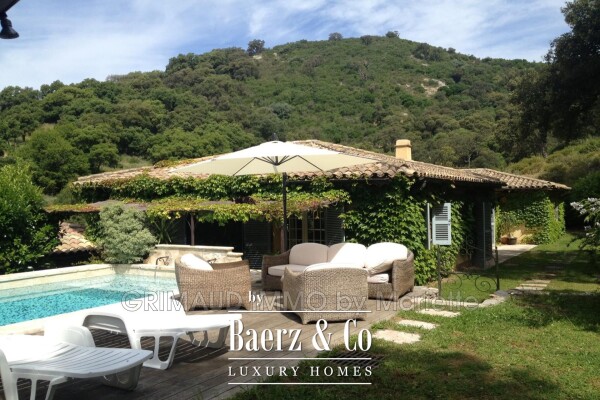 photo 1 Grimaud, France