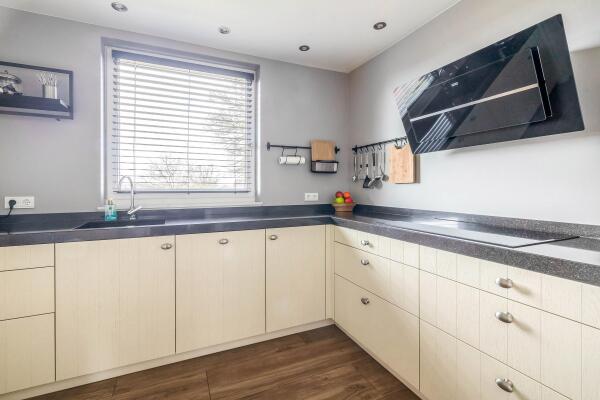 photo 15 Parallelweg 2