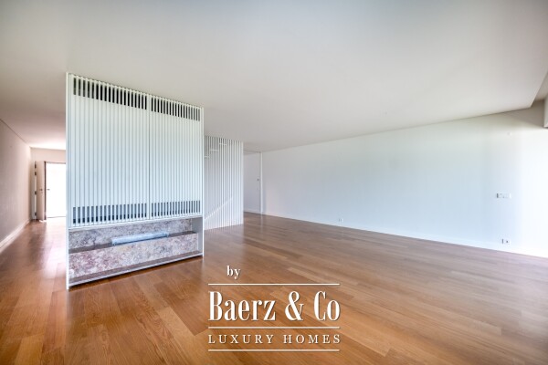 photo 11 4 bedroom villa with garden and parking in Alcântara, Lisbon