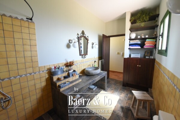 photo 15 Tuscan-Style Villa in Amarynthos with Panoramic Sea & Mountain Views