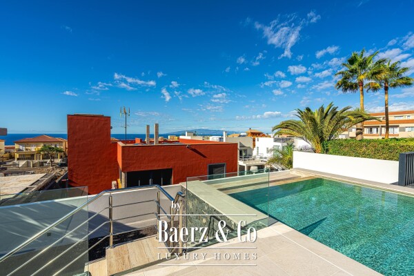 photo 26 Beautiful move in ready villa in residential area Tenerife south