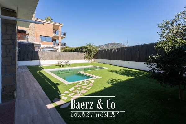 photo 12 Independent house with a pool, garden, and large terraces in La Plana – Bellsoleig