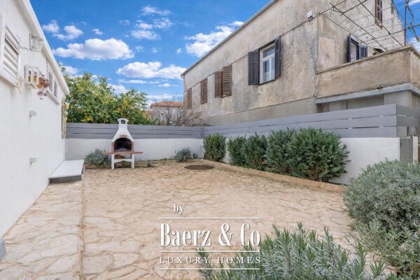 photo 9 Island of Ugljan, Preko, beautiful house with three apartments and sea view