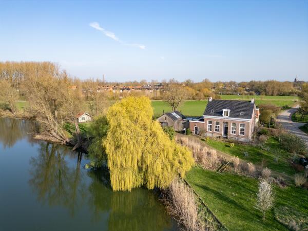 photo 1 Hezelstraat 17