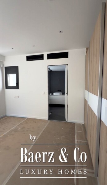 photo 6 Luxury 3 bedroom Apartment in Lower Glyfada