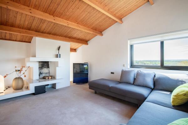 photo 12 Bouwensstraat 25