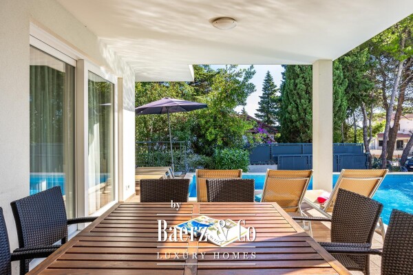 photo 9 Istria, Premantura, modern villa with swimming pool in an excellent location 500 m from the sea