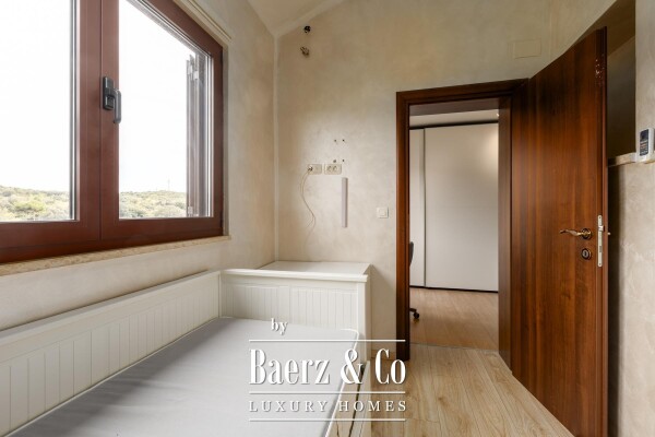 photo 9 Istria, Vrsar - Spacious 3-Bedroom Apartment in a Prime Location, 300 m from the Sea