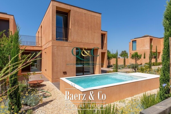 photo 2 Beautiful luxury home in Quarteira, Vilamoura