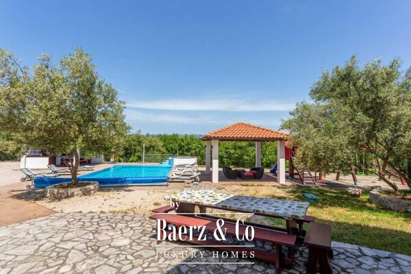 photo 4 Krk, Dobrinj, Rustic Villa with a 60 m² heated pool, jacuzzi, sauna, and fitness