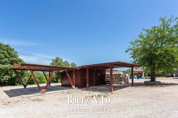 photo 5 Krk, Dobrinj, Rustic Villa with a 60 m² heated pool, jacuzzi, sauna, and fitness