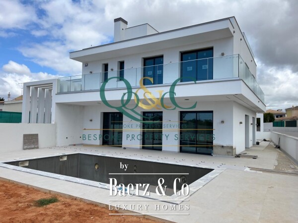 photo 2 Beautiful luxury home in Almancil, Almancil